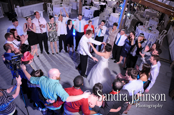 Best Lakeside wedding at Paradise Cove in Orlando, Florida - Wedding photographer - Sandra Johnson (SJFoto.com)